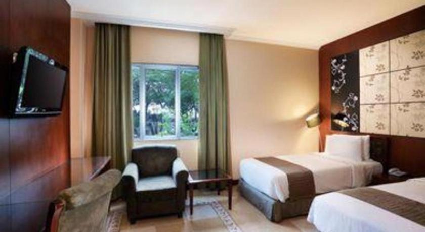 Ipb Convention Hotel Botani Square Богор Экстерьер фото